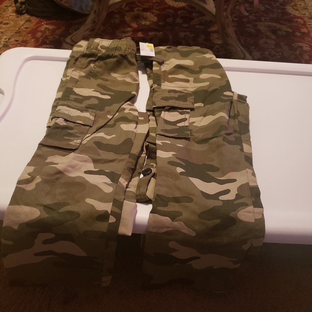 Boys Childrens place cargos.